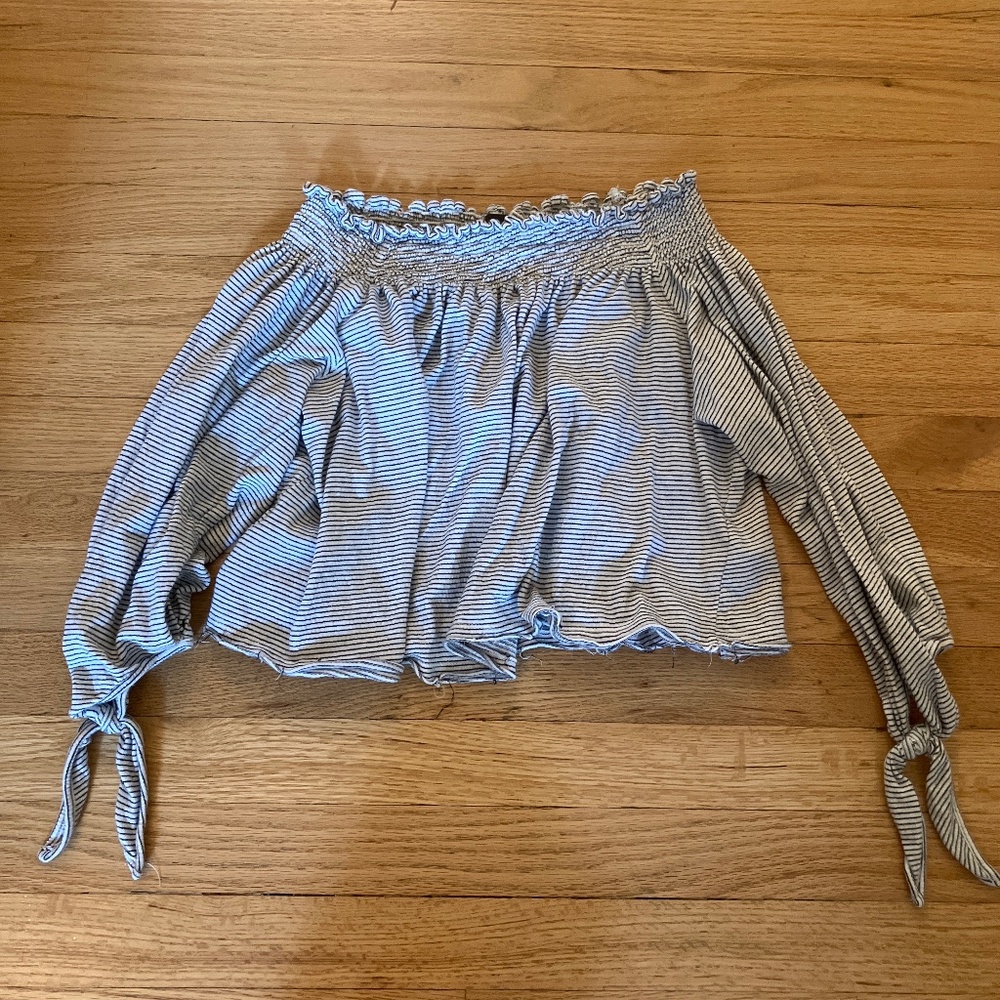 XS We The Free Off-the-shoulder top